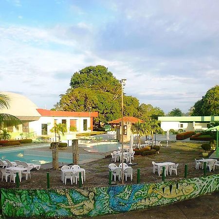 Hotel Amazon River Паринтинс Екстериор снимка