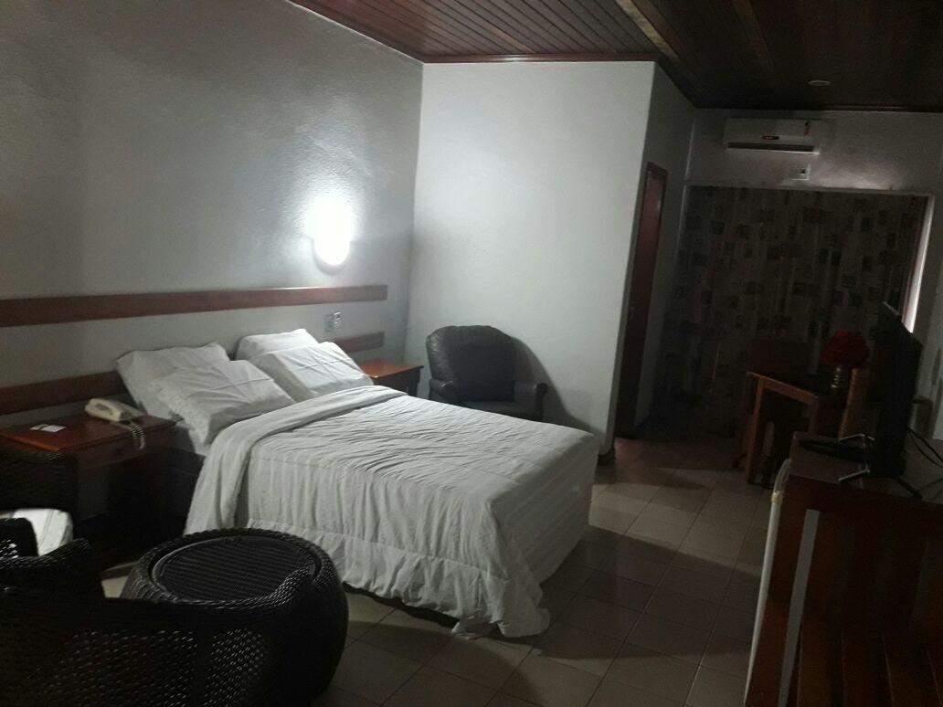 Hotel Amazon River Паринтинс Екстериор снимка